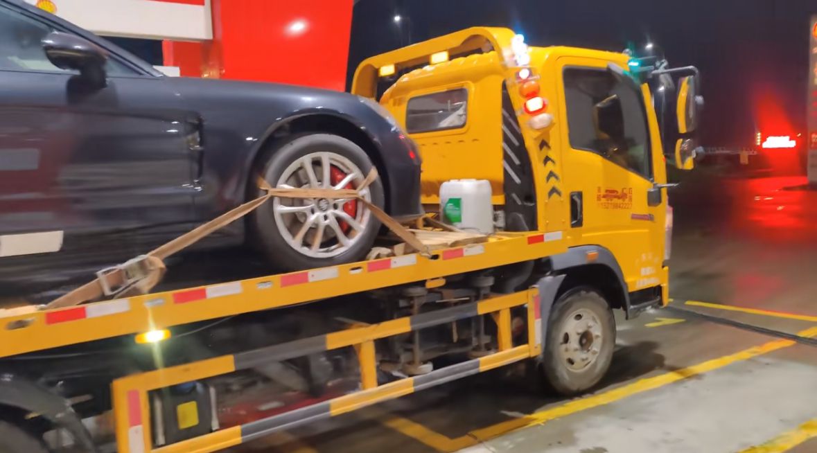 嘉义行车途中遇到突发状况该如何呼叫道路救援？